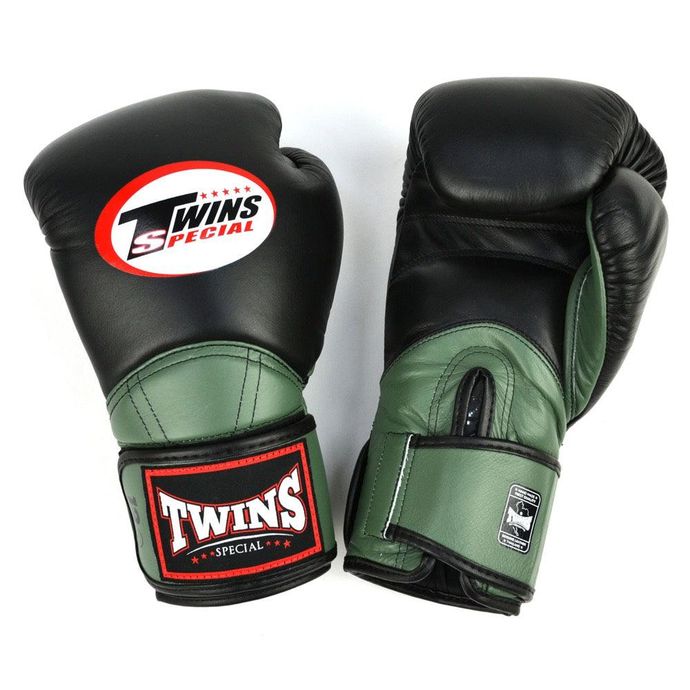 Twins Long Cuff Boxing Gloves - Black/Green